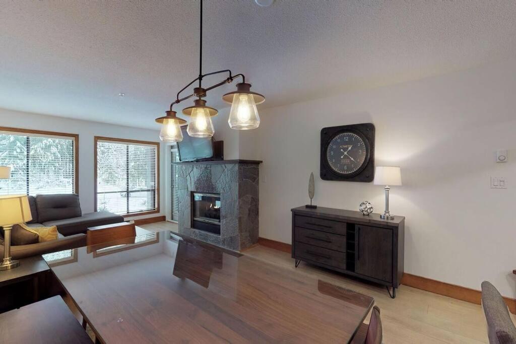 Powderhorn By Whistler Blackcomb Vacation Rentals Luaran gambar