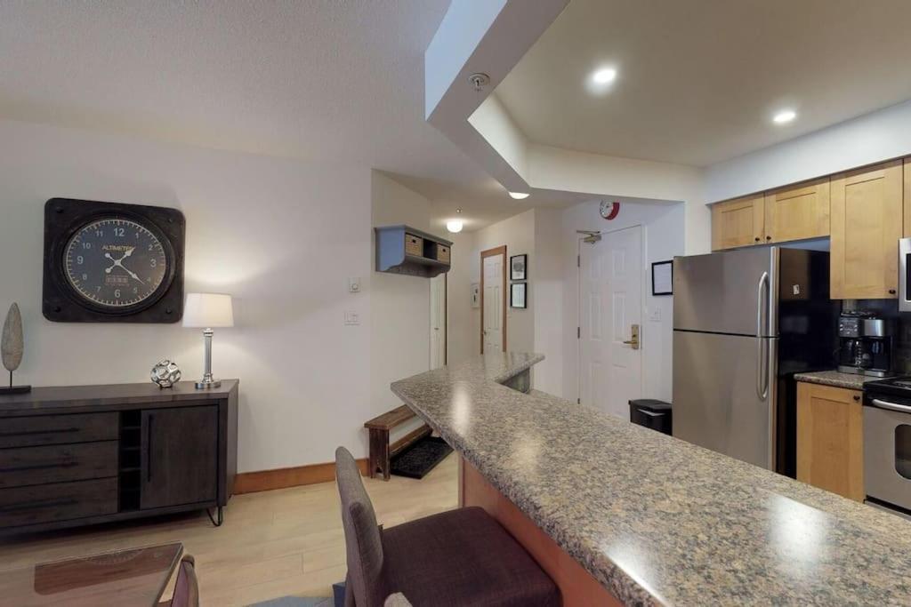 Powderhorn By Whistler Blackcomb Vacation Rentals Luaran gambar
